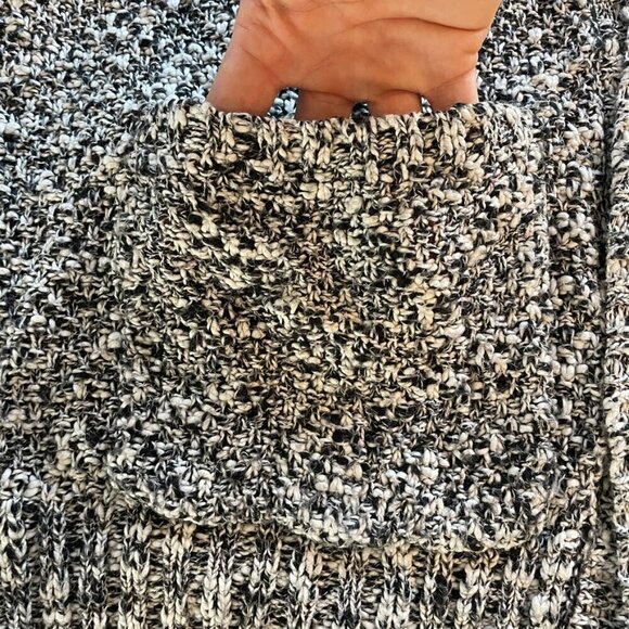 Garage Women’s Oversized Cardigan Non-closure Sweater Size XS in Black And White - Picture 4 of 10